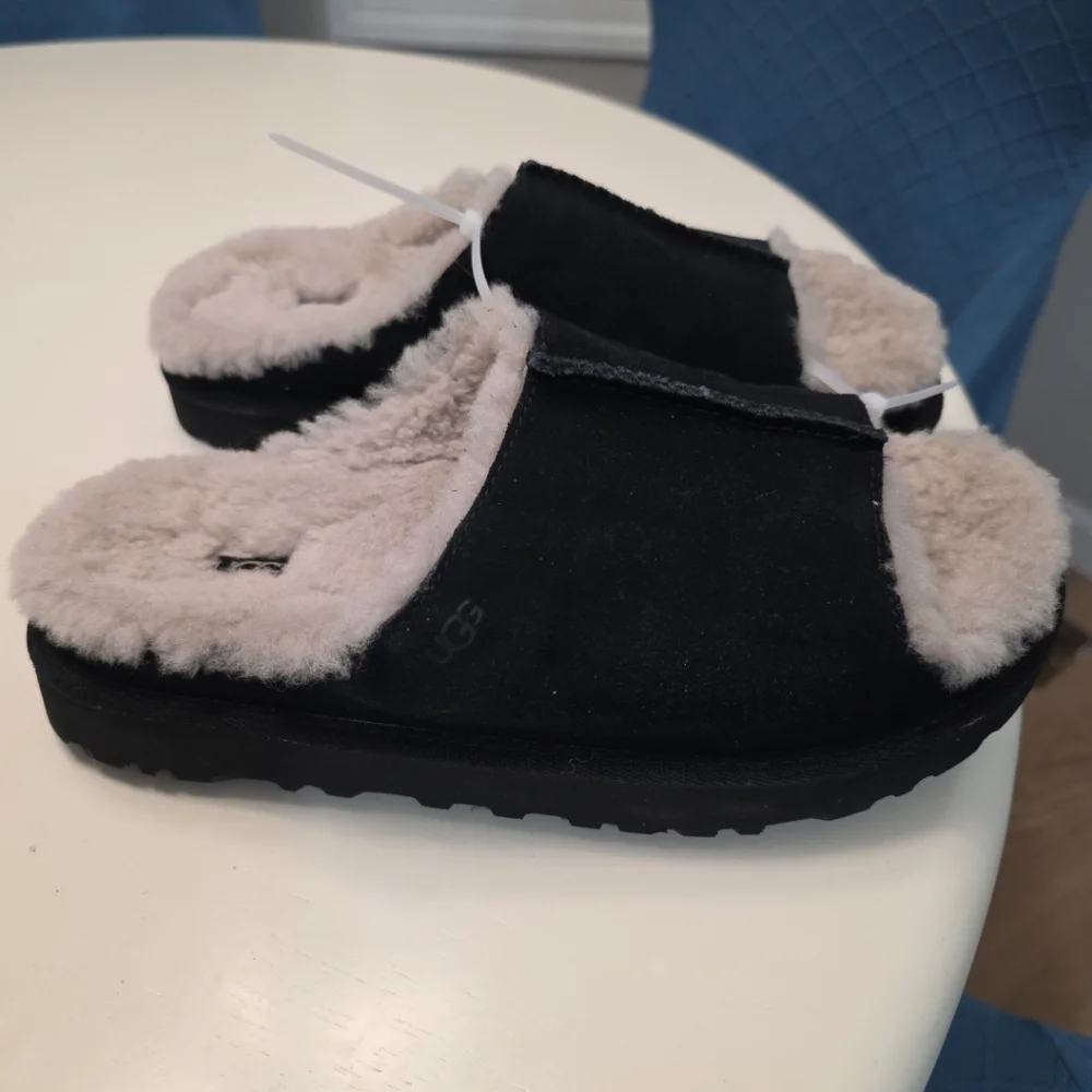 Cozy Ugg greenport slides size 8